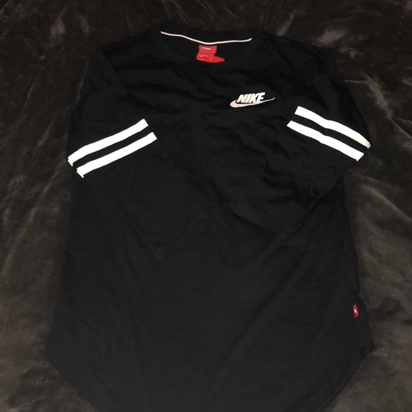 Nike Tops - Nike Logo Graphic Top